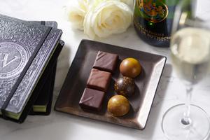 HUGO & VICTOR　マロニエゲート銀座2店