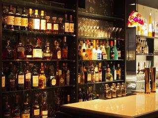 cafe & bar MR.MAYERの画像