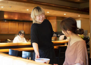 酢重ダイニング　丸の内の画像