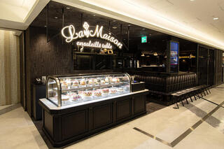 ラ・メゾン アンソレイユターブル 中日ビル店 の画像