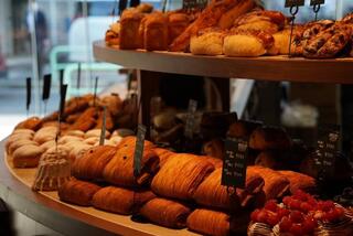 BULB　焼物店の画像