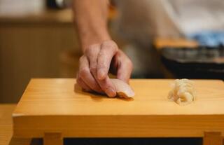 Gold Class Darumaの画像