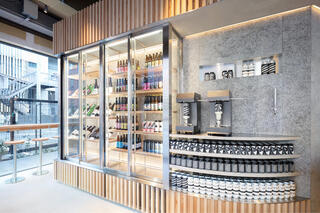 DIG THE LINE BOTTLE ＆ BARの画像