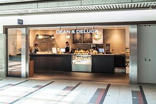 DEAN & DELUCA カフェ クリスタ長堀の画像