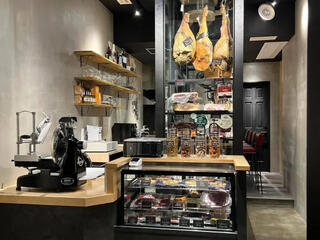 MAISON Tの画像
