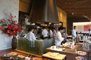 RISTORANTE & BAR E'VOLTA 神宮外苑の杜プレミア店［001］の画像
