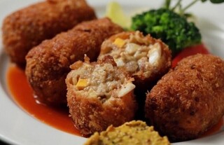 洋食 Quattro  元町本店の画像