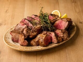 厳選肉とワインの専門店   丸ノ内mescitaの画像
