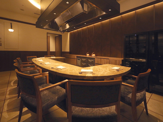 鉄板料理とワイン 大都会 TOFROM YAESU TOWER 東京駅の画像
