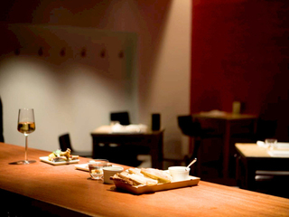 Bistro & Wine POINT ET LIGNE - ポワンエリーニュ 新丸ビル本店の画像